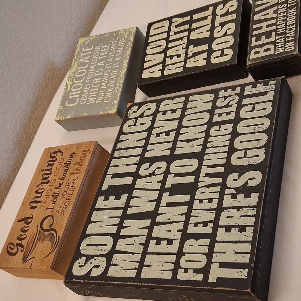 Decorative Wooden Sign Set - Picture 3 of 4